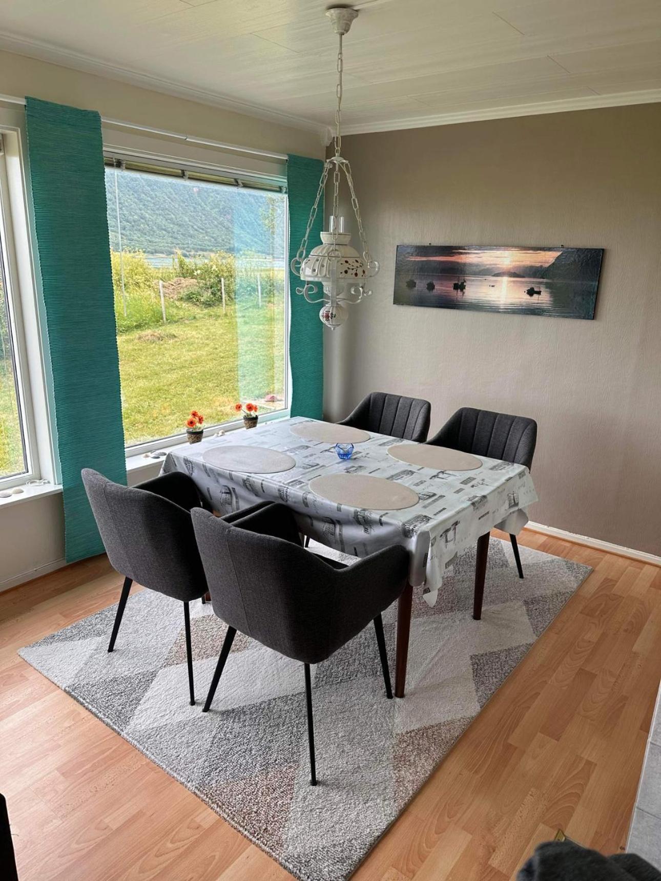 Midnattsolveien 3158,Sommarhusstrand Laukvik Lofoten Norway Eksteriør billede