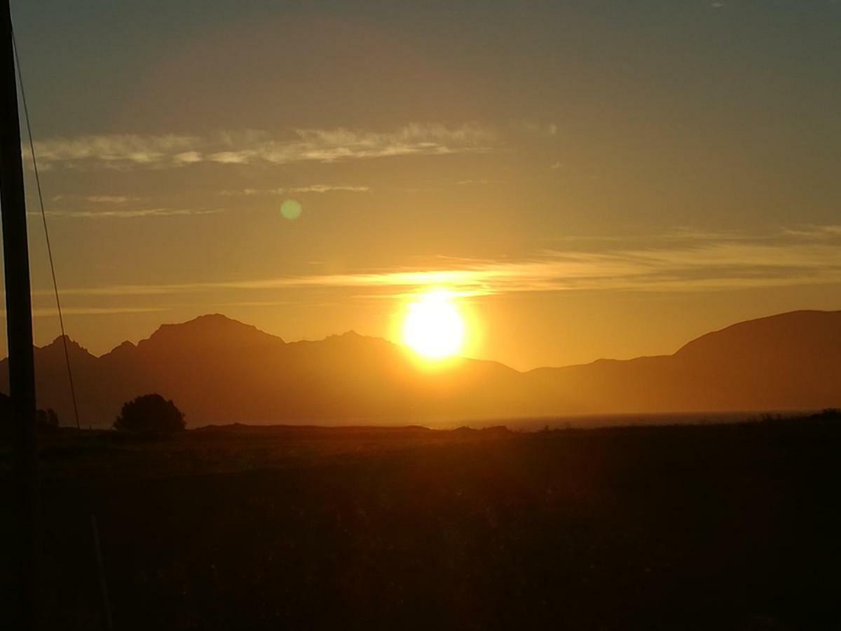 Midnattsolveien 3158,Sommarhusstrand Laukvik Lofoten Norway Eksteriør billede