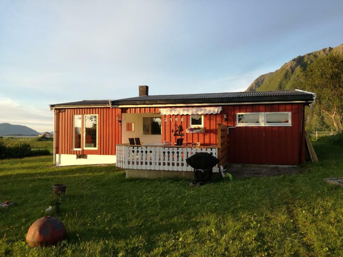 Midnattsolveien 3158,Sommarhusstrand Laukvik Lofoten Norway Eksteriør billede