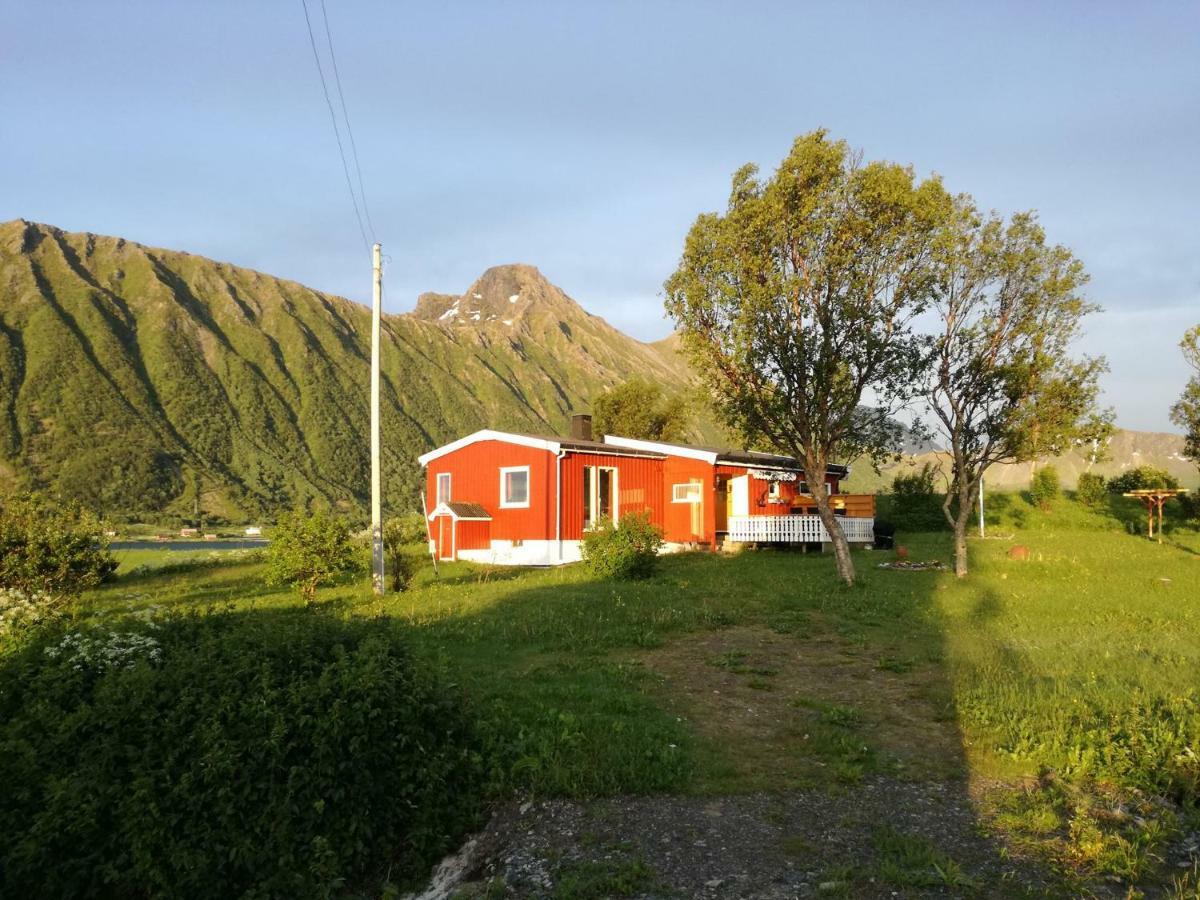 Midnattsolveien 3158,Sommarhusstrand Laukvik Lofoten Norway Eksteriør billede